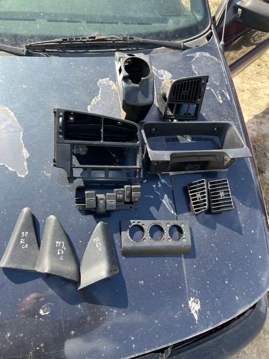 Рамка центральна пасат б3б4