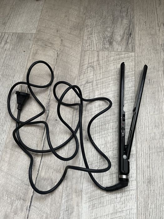 Плойка випрамляч