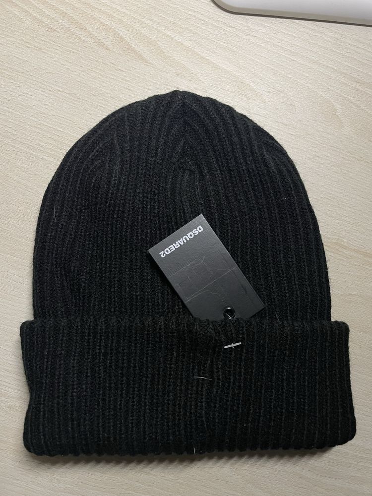NOWA czapka marki DSQUARED2