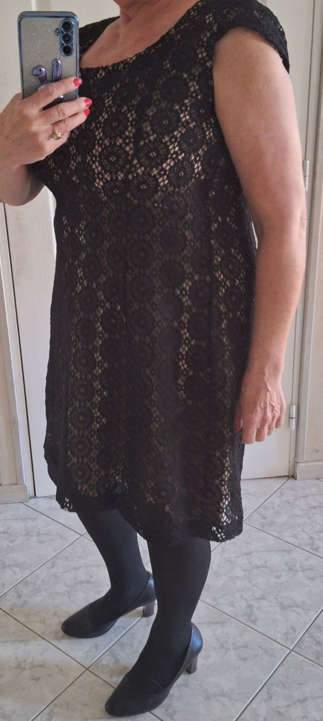 Czarna sukienka z koronki rozmiar 48/50, 4XL/5XL