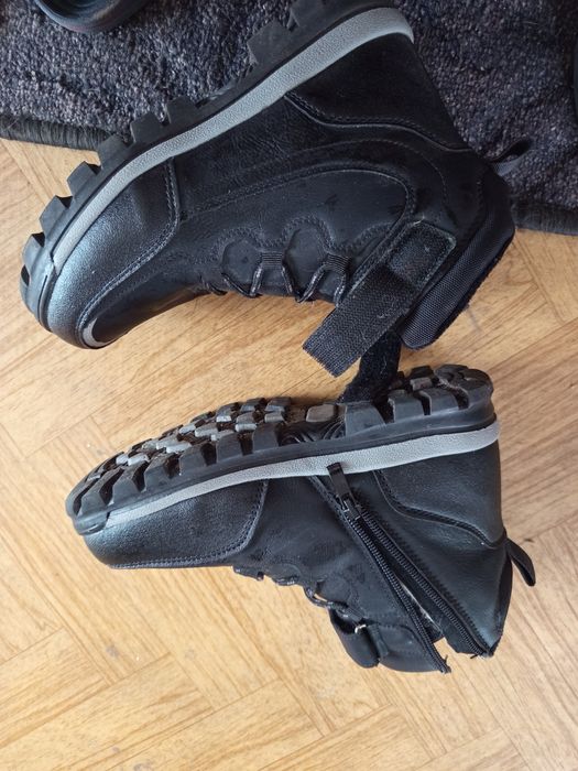 Buty chłopięce zimowe ocieplone korzuszkiem