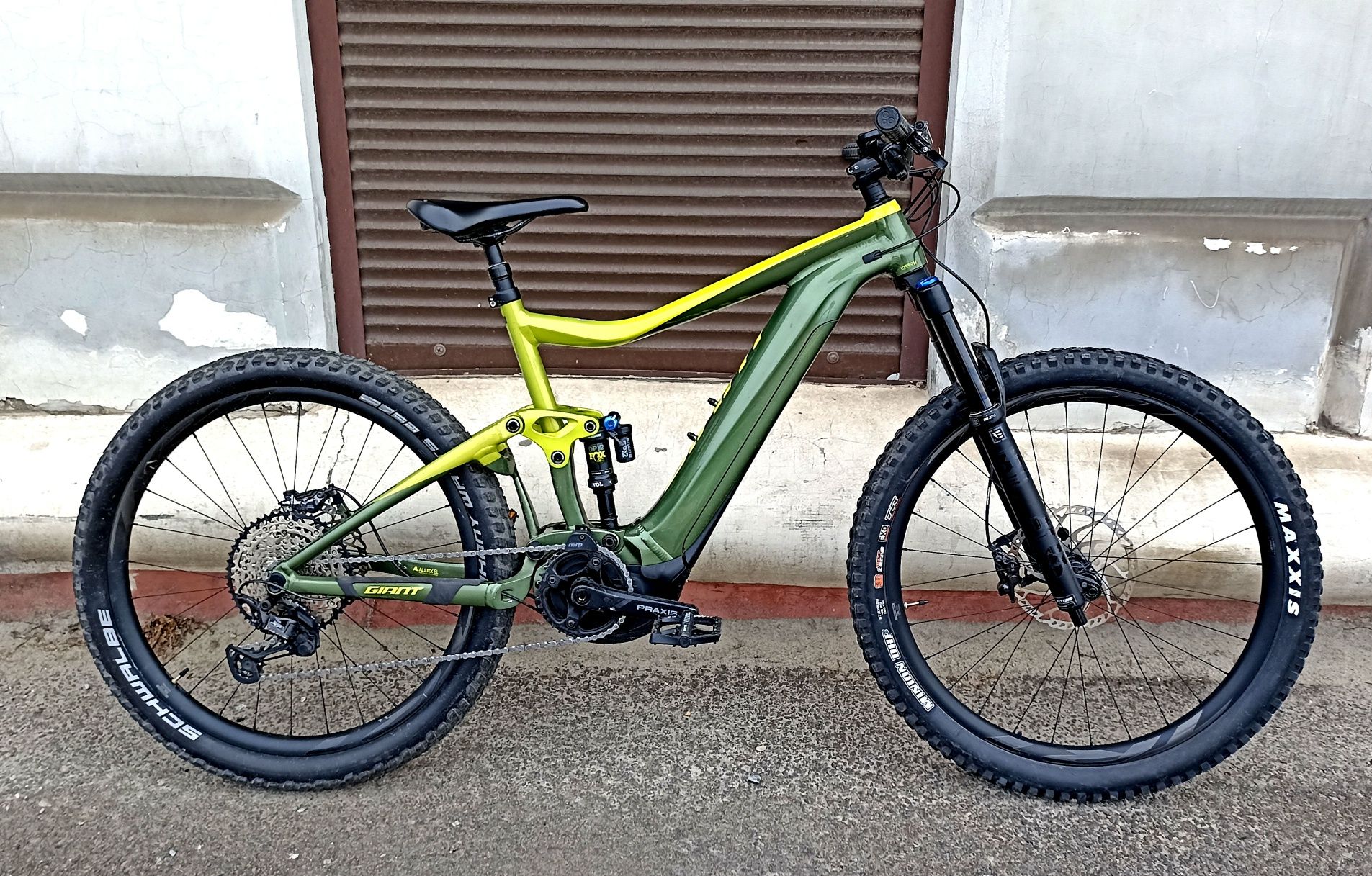 27.5 электро GIANT кареточный Yamaha FOX дропер + ЗУ
