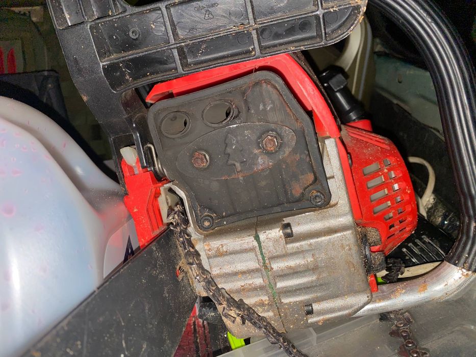 Продам бензо пилу