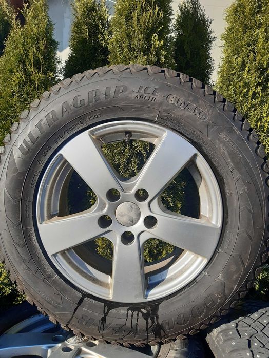 Koła aluminiowe zimowe SUV z kolcami 5x114,3 ET38 215/70R16 DOT3924