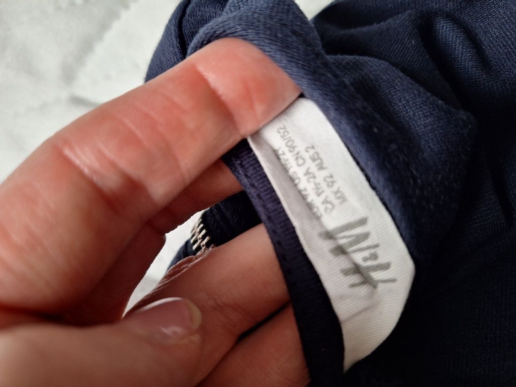 Sukienka z gwiazdkami H&M 92