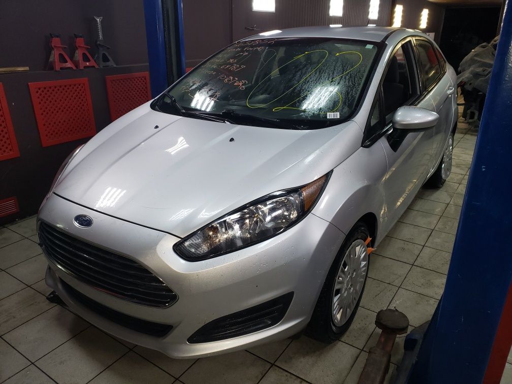 Ford Fiesta mk7 USA 2014-2019 Запчасти Бампер Разборка США Америка