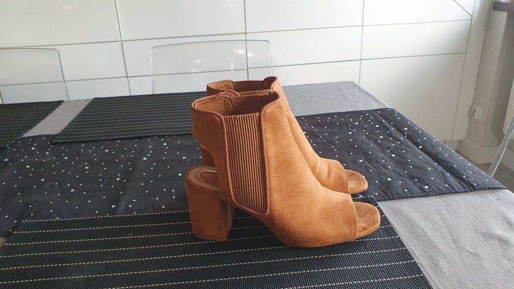 Buty Stradivarius 36