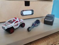 Hot Wheels trzy autka Hummer Moto - Crosed Motor