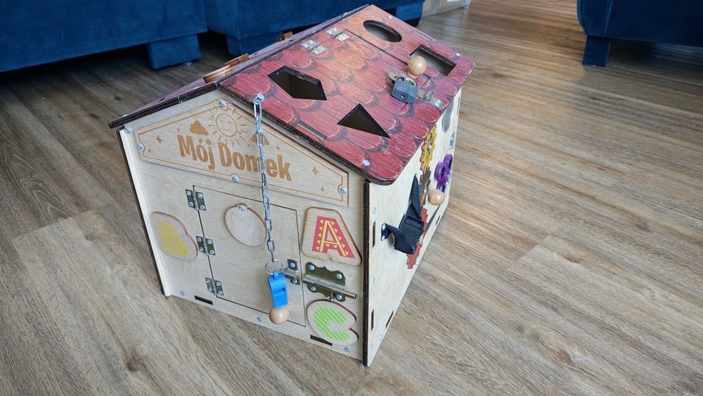 Mój domek tablica manipulacyjna