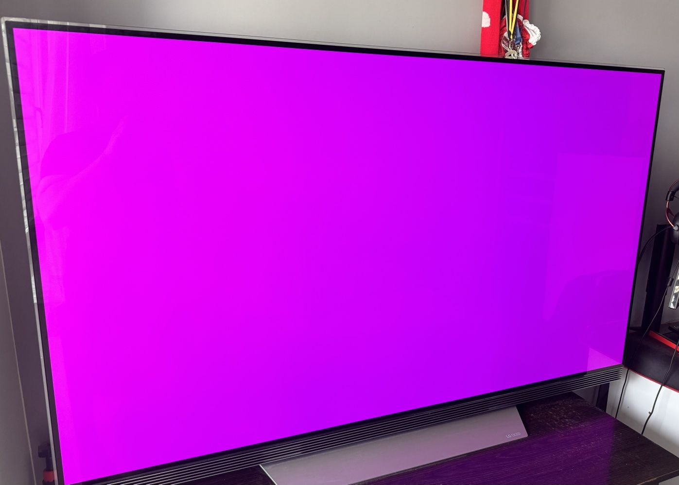 LG OLED 65E7V stan idealny + pilot magic