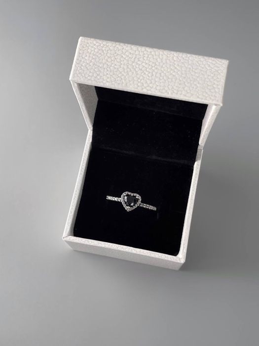 Каблучка Pandorа «Чорне серце»