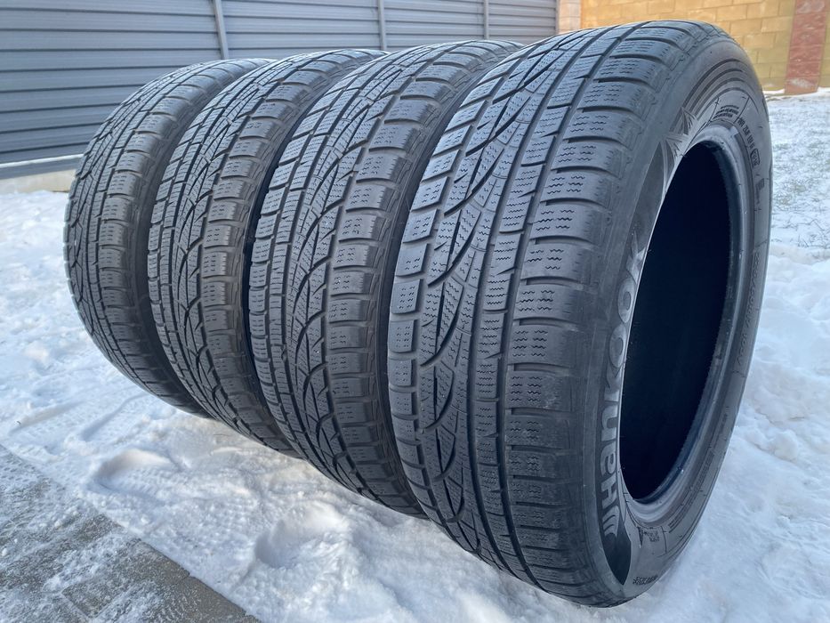 Резина шини HANKOOK 225/60 R17 6 мм 2016 р