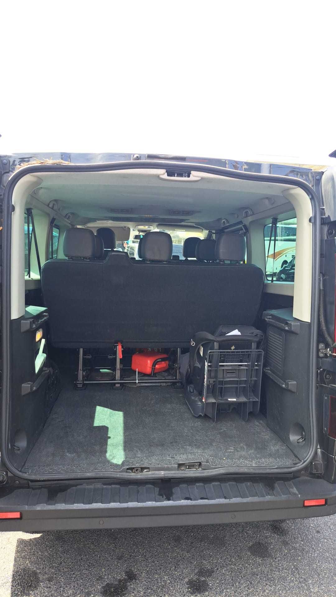 Opel Vivaro longa 9 lugares com iva dedutivel