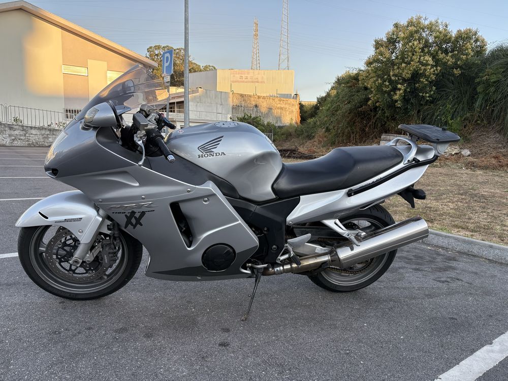 Honda CBR 1100 XX ( injeção ) de 2005