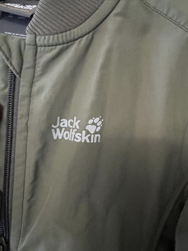 Вітрівка, куртка, бомбер Jack Wolfskin