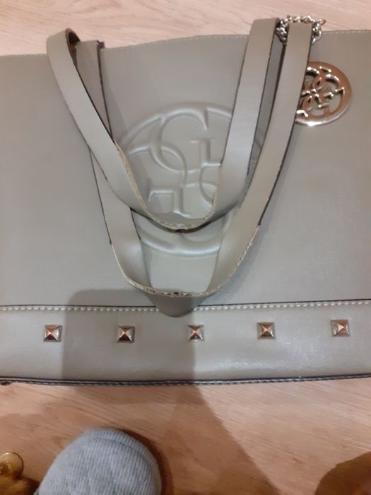 Mala bege (Guess)