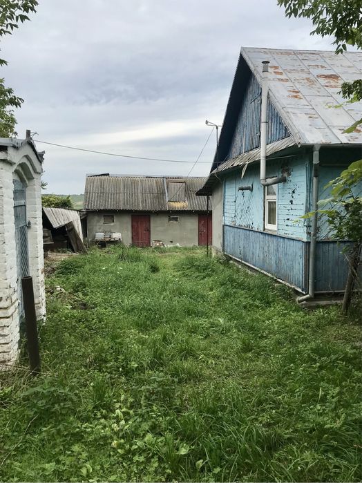 Продається бутинок село Шостаків
