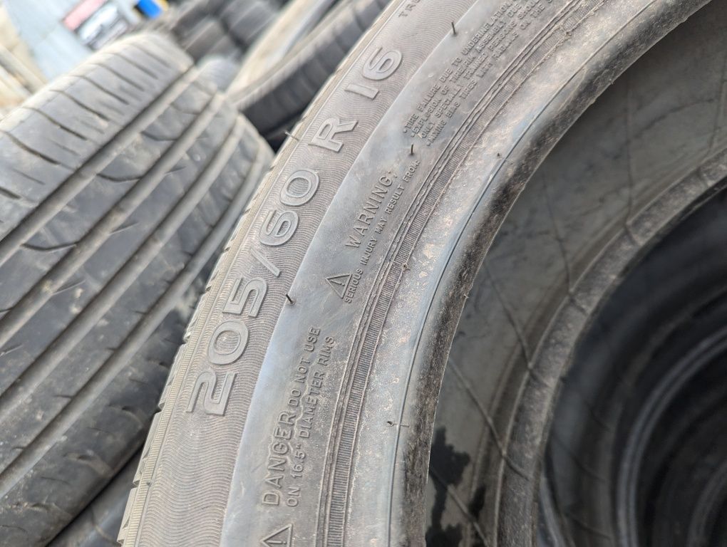 205/60R16 Michelin