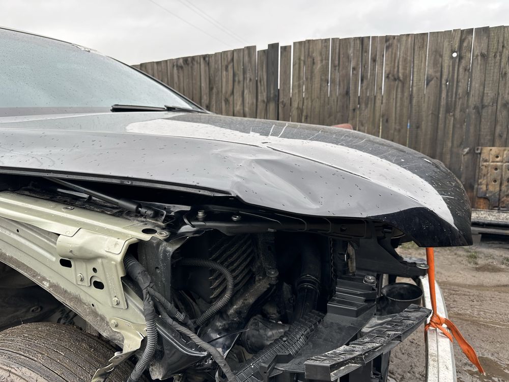 Audi q7 4l капот пошкоджений під відновлення на фото торг