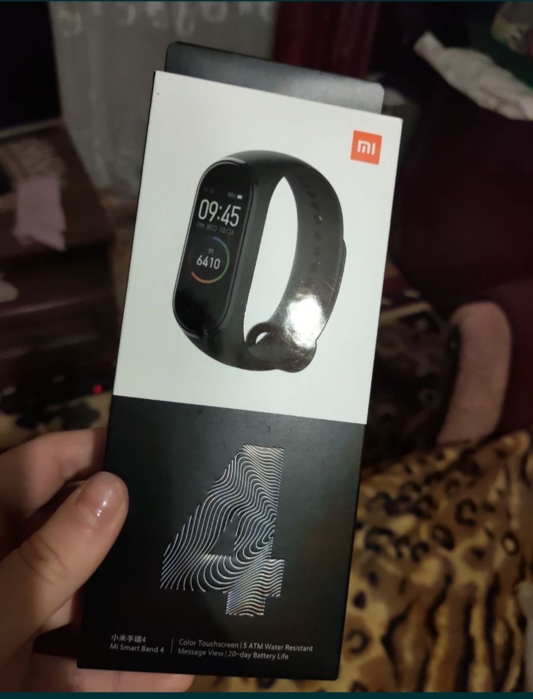 Продам Часы mi band 4