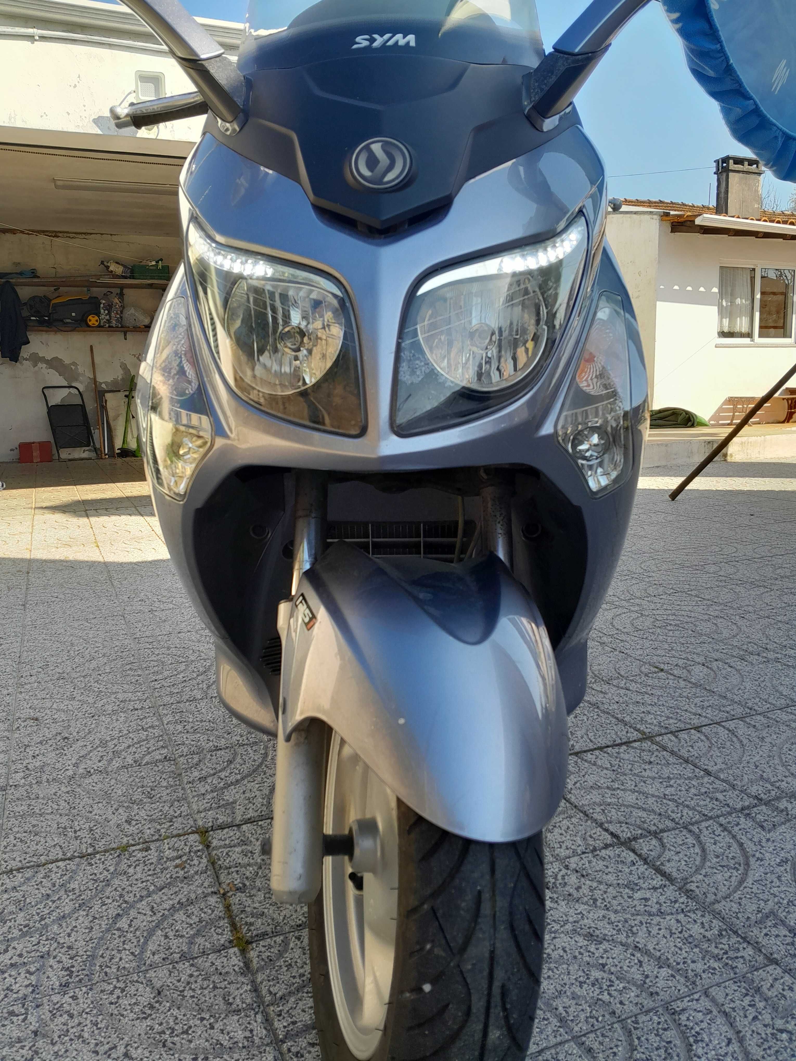 Scooter Sym GTS125 I