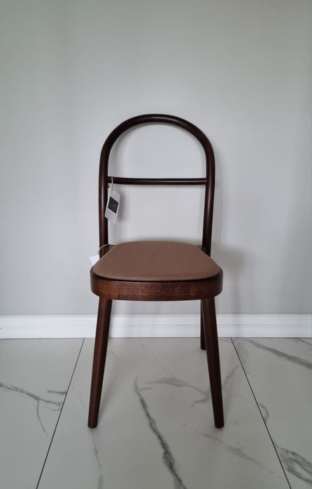 Krzesło Fameg Ida A-2004, bukowe, tapicerowane, orzech, NOWE