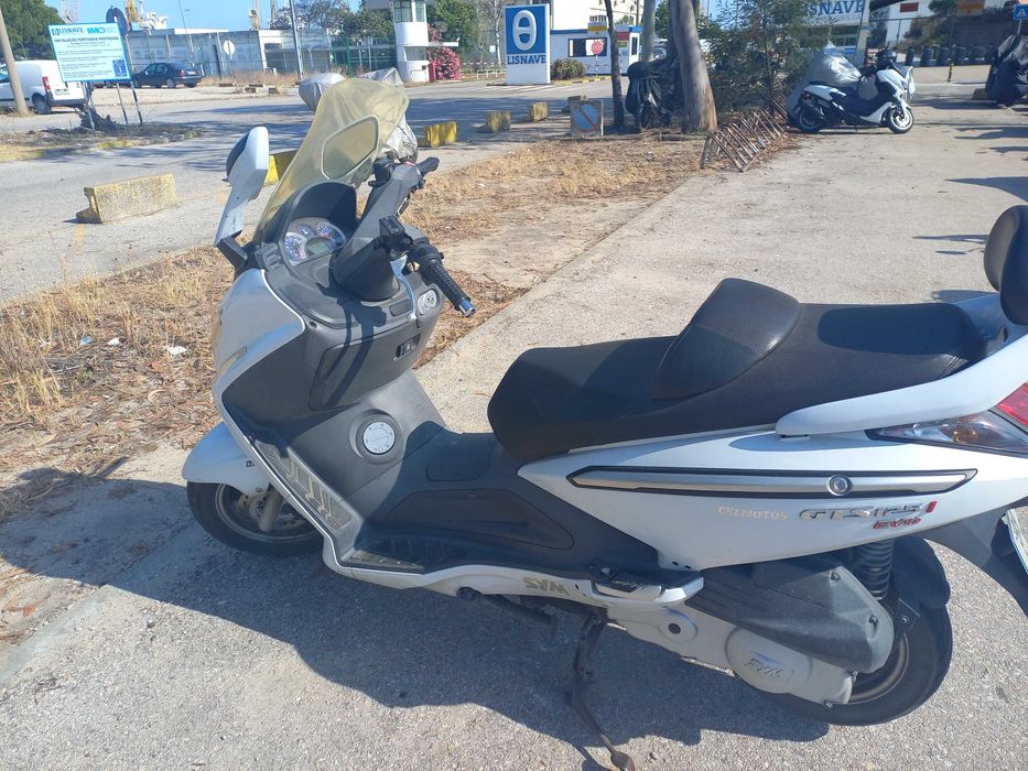 Moto bastante econômica e fiável.
