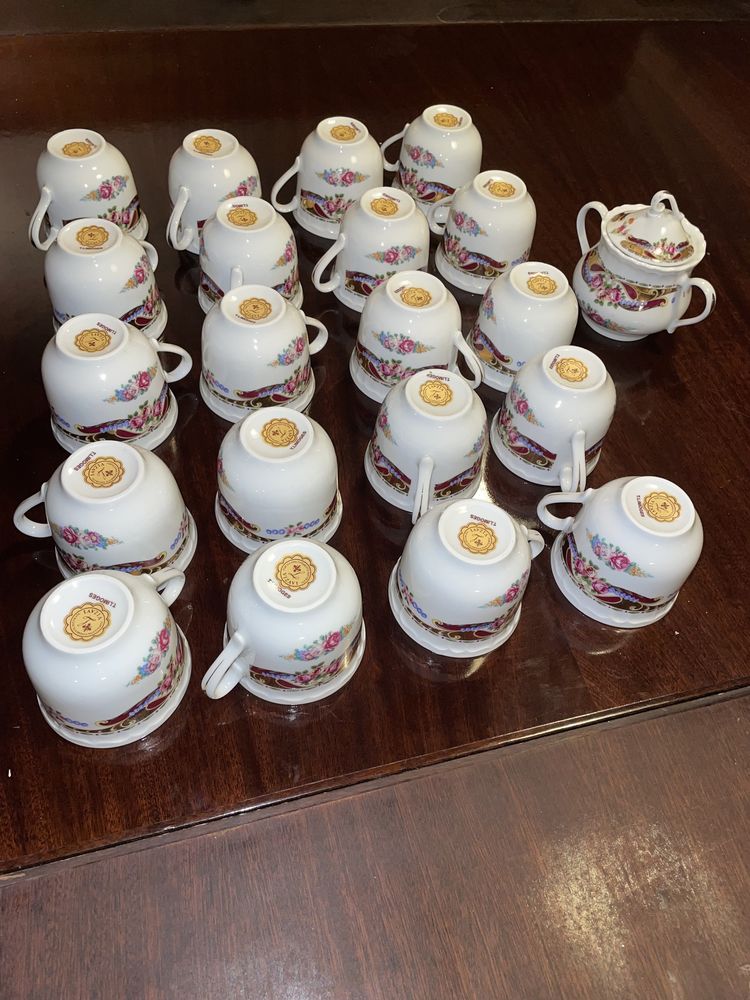 Conjunto de chá em porcelana T. Limoges