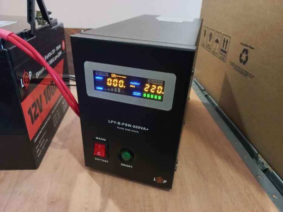 ИБП с правильной синусоидой 12V LPY-B-PSW-800VA+(560Вт) 5A/15A