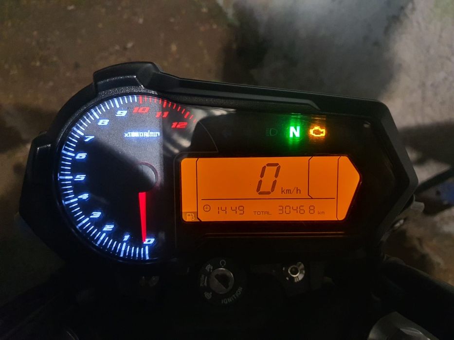 Vendo mota benelli tnt 125