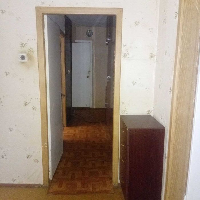 Продаю 3 комнатную квартиру на Пл. Победы