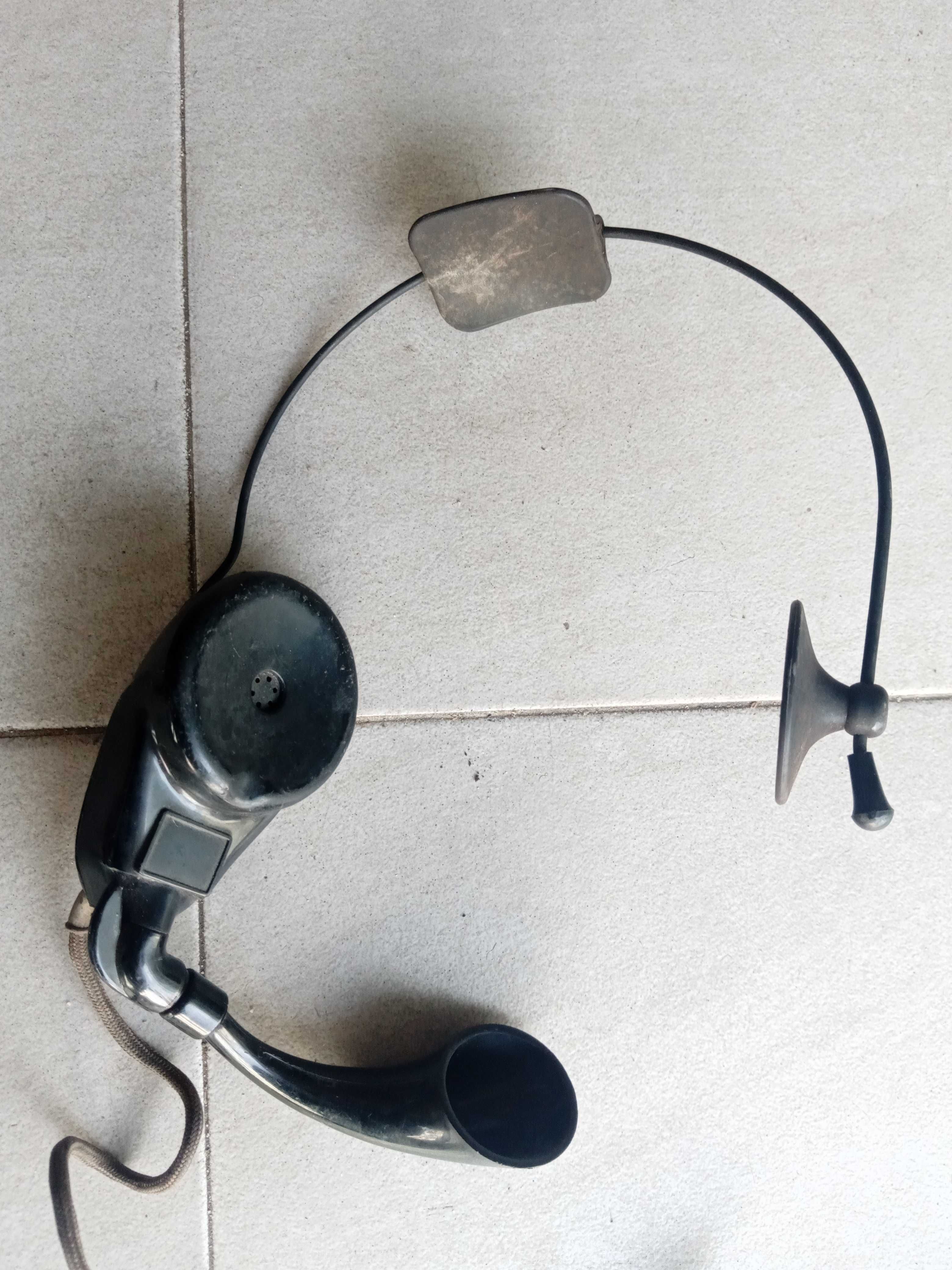 Auricular e microfone de telefonista vintage
