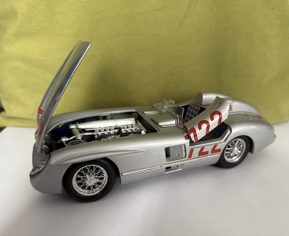 Model Mercedes-Benz 300 SLR 722