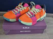 Lebron Witness VIII  buty do kosza roz 44