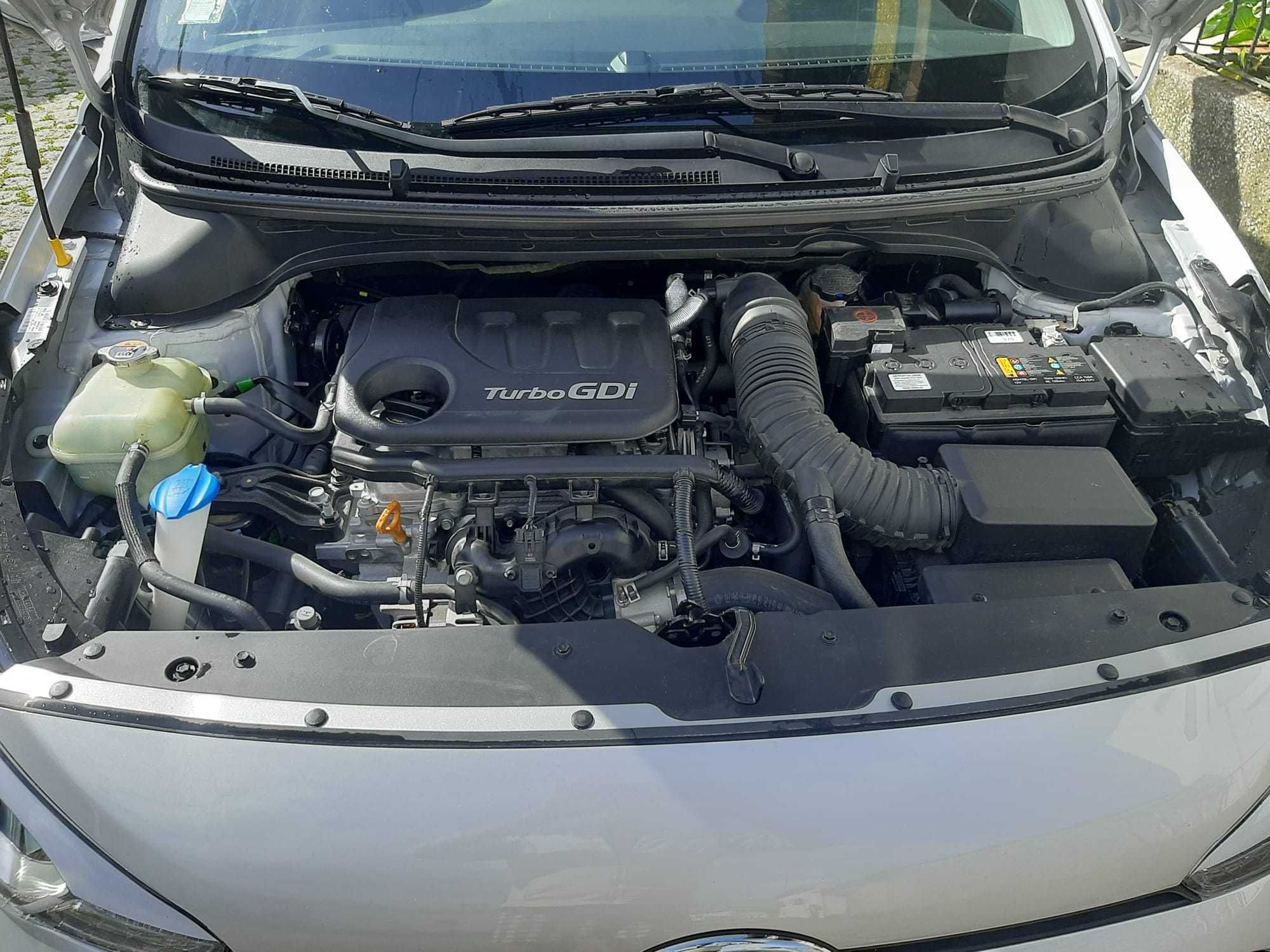 Vendo carro Hyundai y20 16 válvulas a gasolina