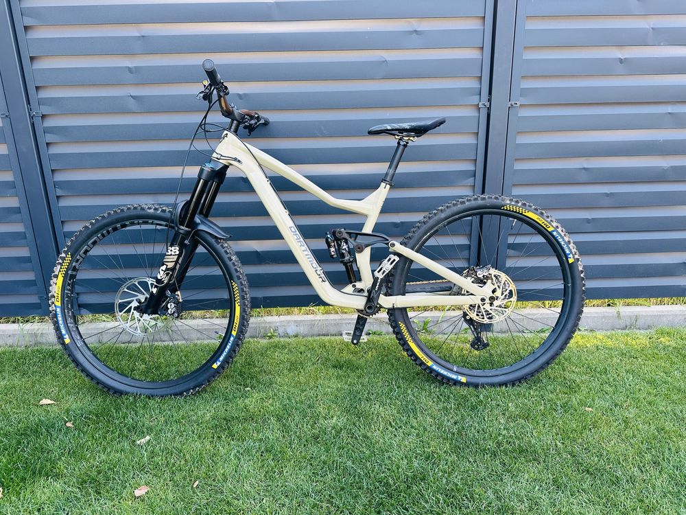 Rower  Dartmoor Thunderbird Super Enduro L size  DH/enduro 29