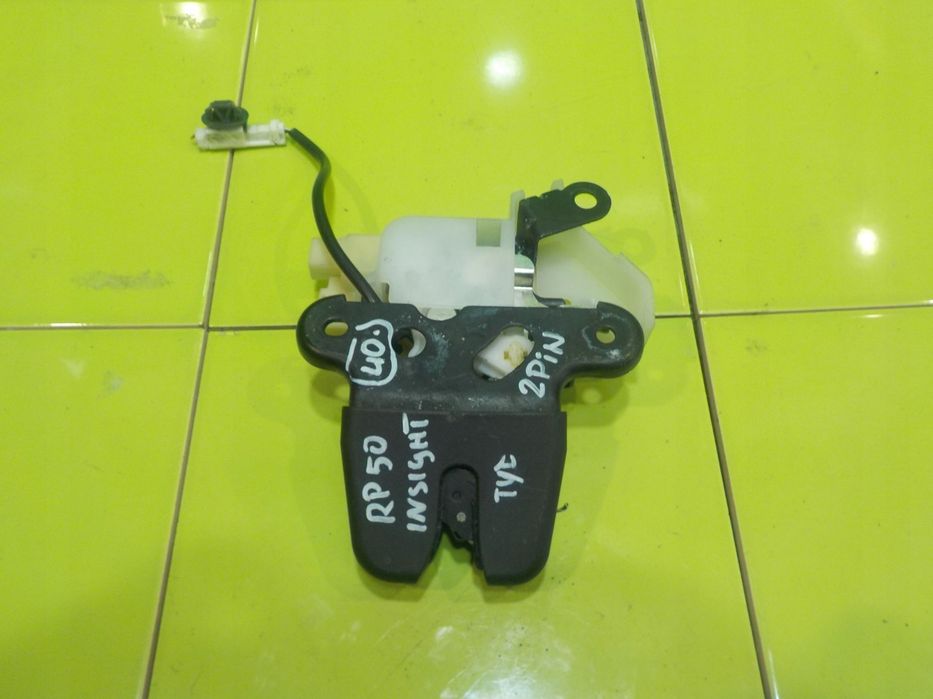 HONDA INSIGHT II 12r HB 5D zamek klapy tyl