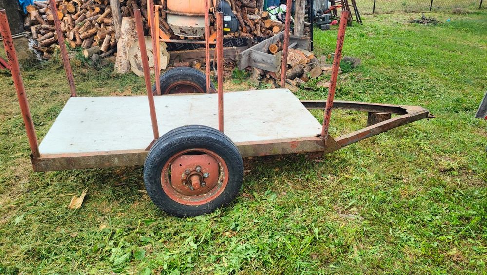 Przyczepka dwukołówka do drewna