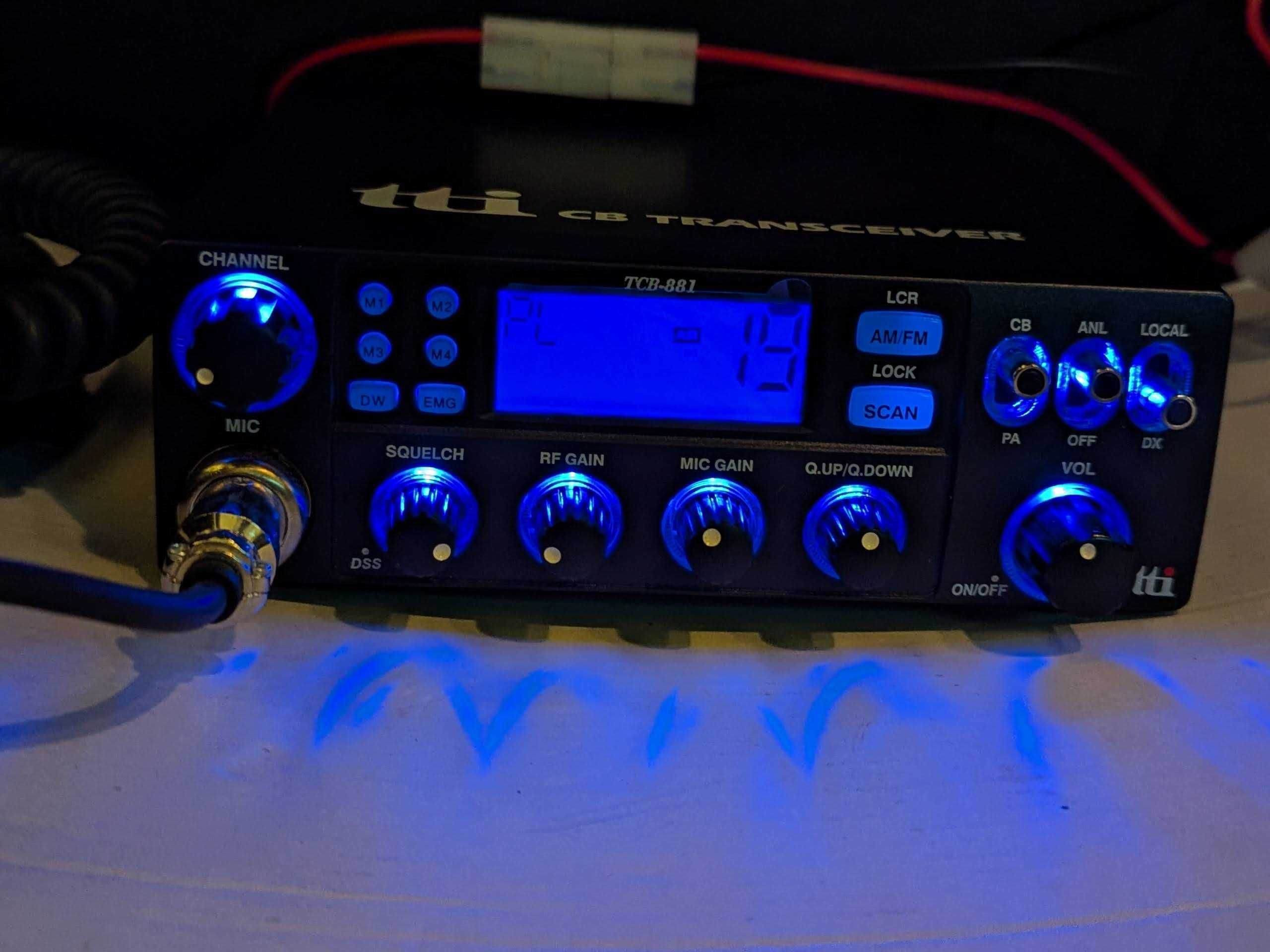 CB Radio TTI TCB-881 / antena 70cm / stan BDB / komplet