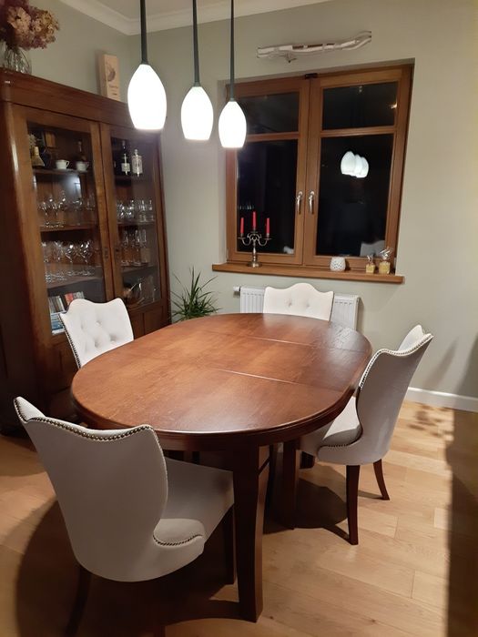 Stół okrągły do salonu 130cm x 330cm rozkładany 8 Nóg lakierowany