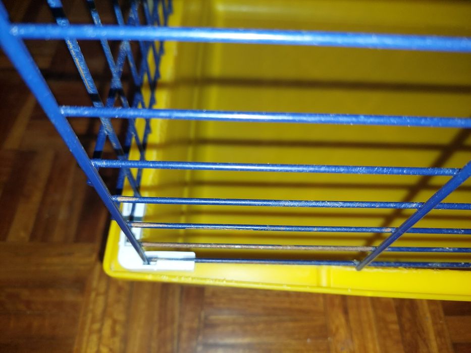 Vende-se gaiola muito grande (77*47*60) para roedores com plataformas