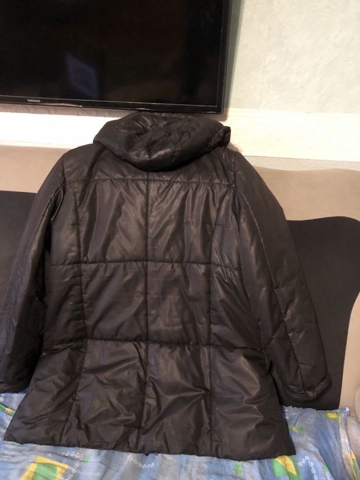 Продам куртку женскую большого размера