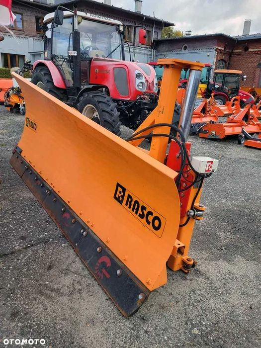 Rasco Pług odśnieżający boczny Chorwackiej firmy Rasco do ciężarówek