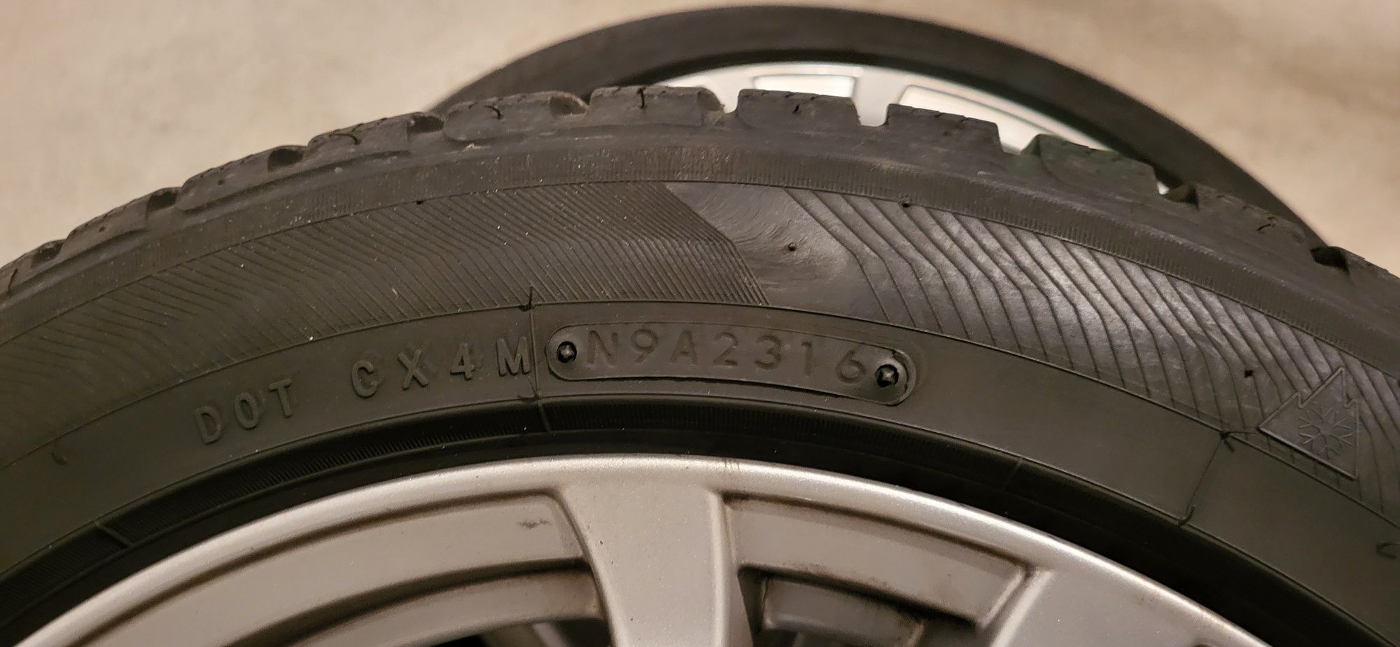 Koła zimowe 5x114.3 215/50/R17  Anzio Turn, Toyo snowprox!