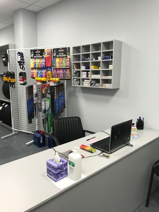 Продам меблі для магазину, меблі були використанні 1 рік, стан нових