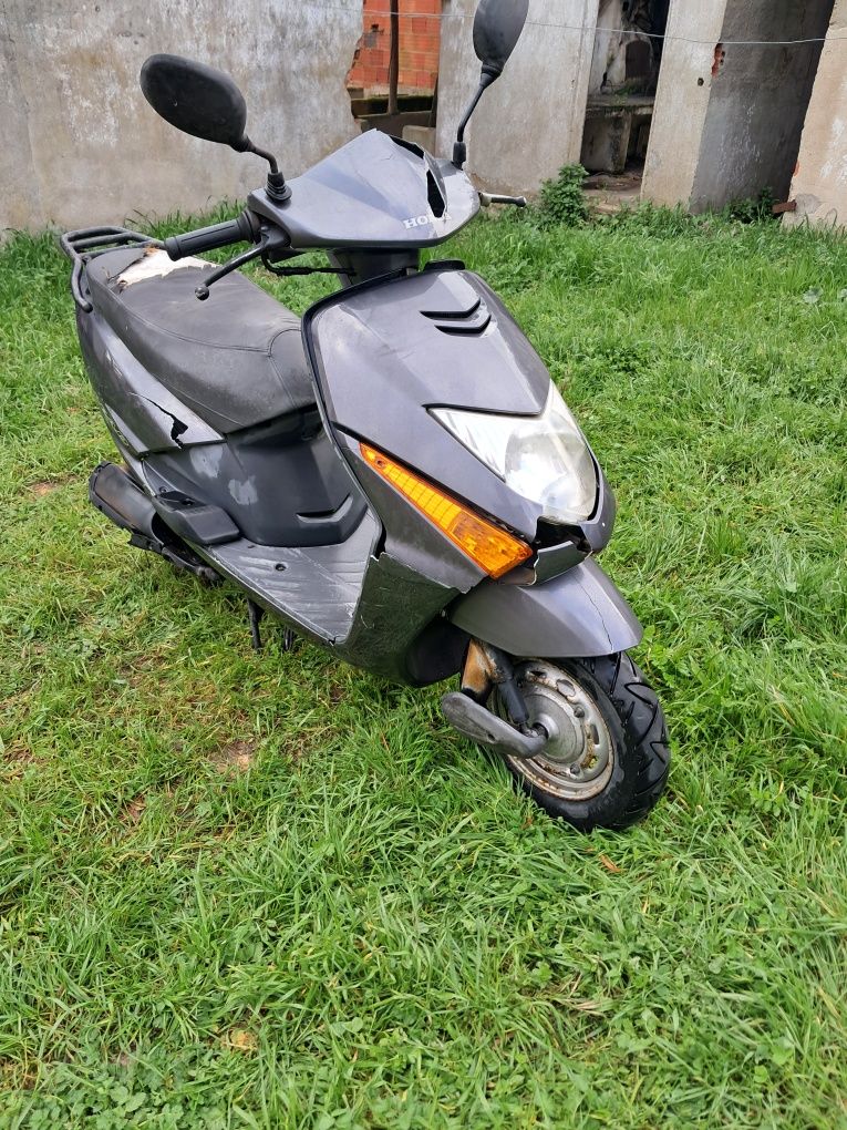 Honda lead 125 *