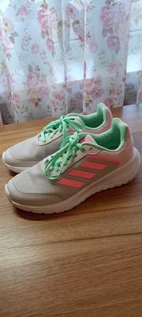 Кросівки для дівчинки Adidas 36