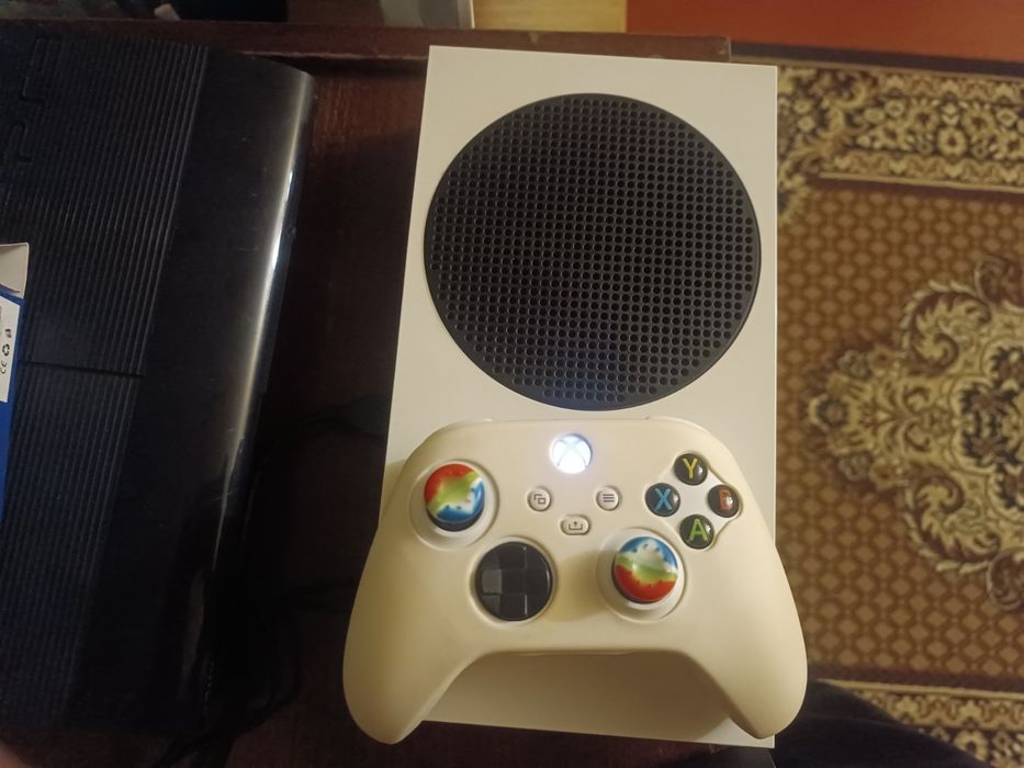 Xbox series s с играми+акамуляторы