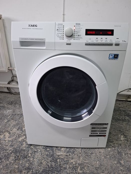 Вузька прально-сушильна машина AEG L75674NWD