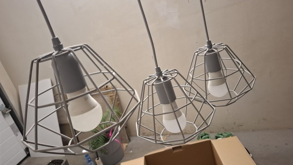 Sprzedam lampę- szara